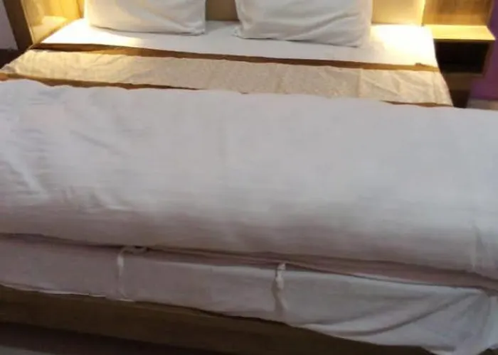 Dev Hotel Rooms