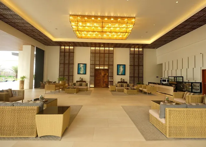 The Tropics At Macarthur Park Resort And Convention Center