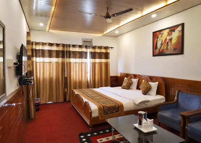 Boutique Tribhuwan Hill View Hotel Free Wifi And Parking Facilities - Best Services - Prime Location- Premium Hotel In Ranikhet