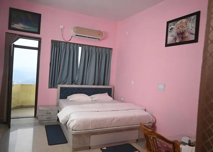 Hundru Hotel Tourist And Resturant