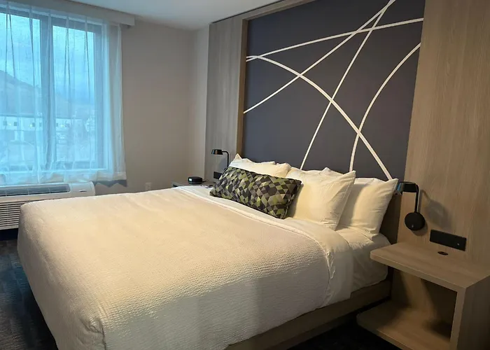 La Quinta Inn & Suites By Wyndham Kelowna Bc
