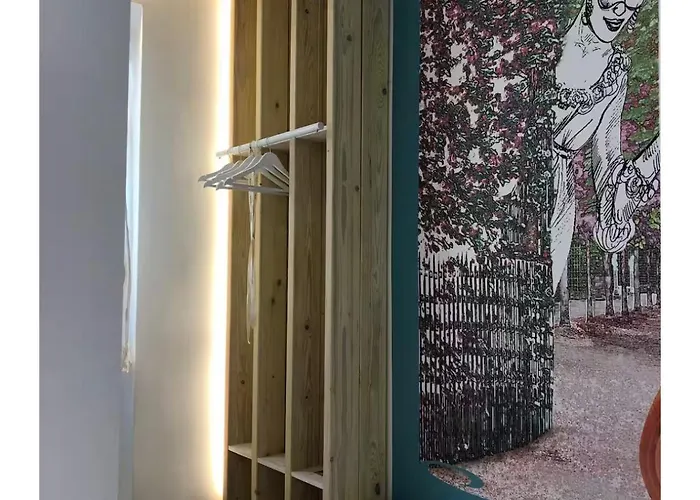 Versailles Marie Antoinette Mini Residence