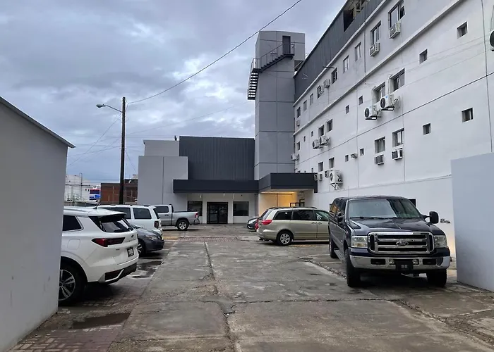 Hotel Frontera Baja
