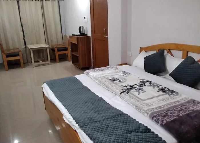 Mount Aura Stay & Dine