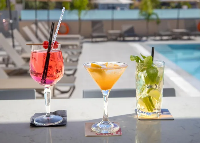 Ippocrates Hotel Apartments & Restaurant