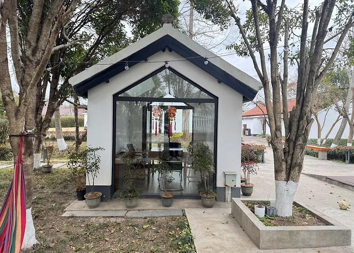 Yiyi Zhenxuan Hostel