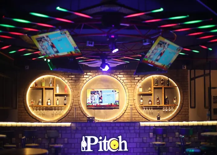 Hotel Prateek Plaza & Restaurant