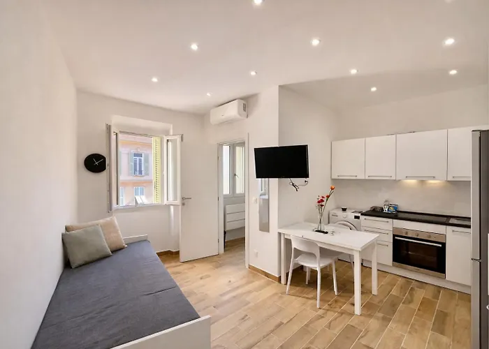 Cozy Studio In The Heart Of Menton'S Old Town