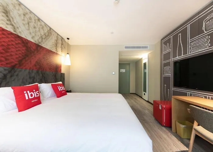 Ibis Suzhou Shishan Road Sports Center