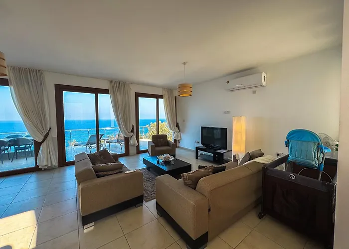 Villa Sea Cliff 1 By Holidaykeys