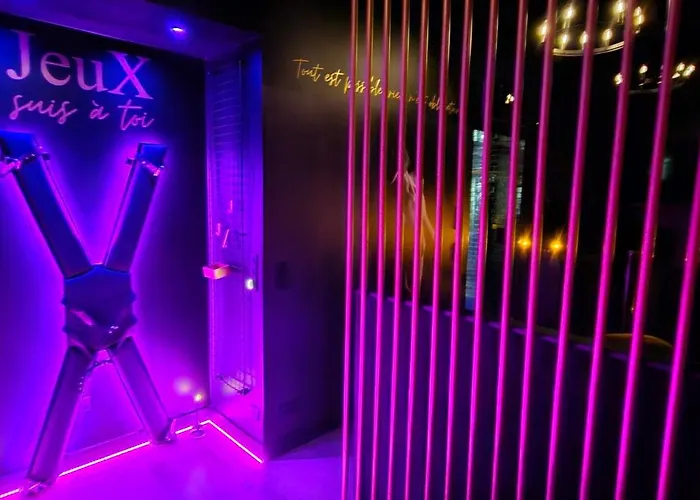 Villa Close Brive Centre - Love Room - Spa Privatif