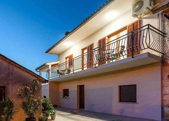 Holiday Home 5240 For 8 Pers Bei Labin