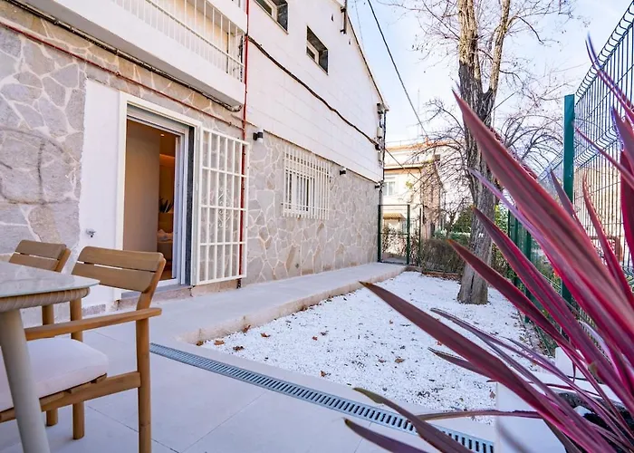 New Luxury House Madrid 4 Bd 4 Bth