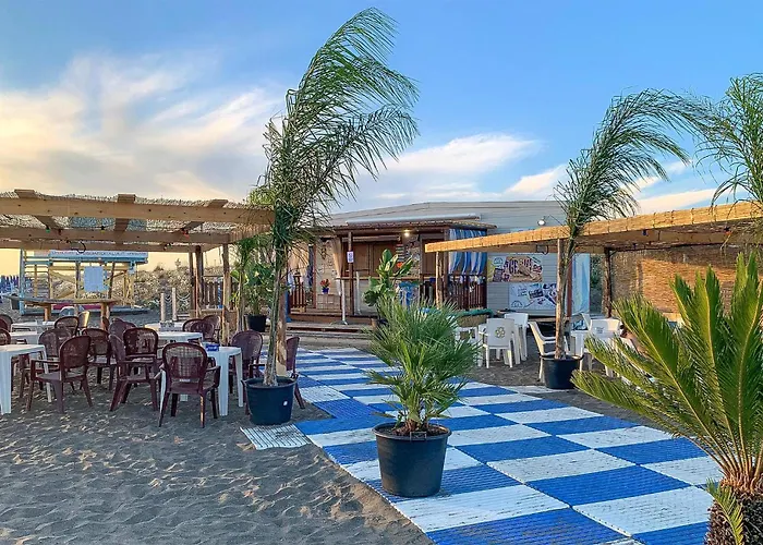 Stunning Home In Tarquinia With Swimming Pool