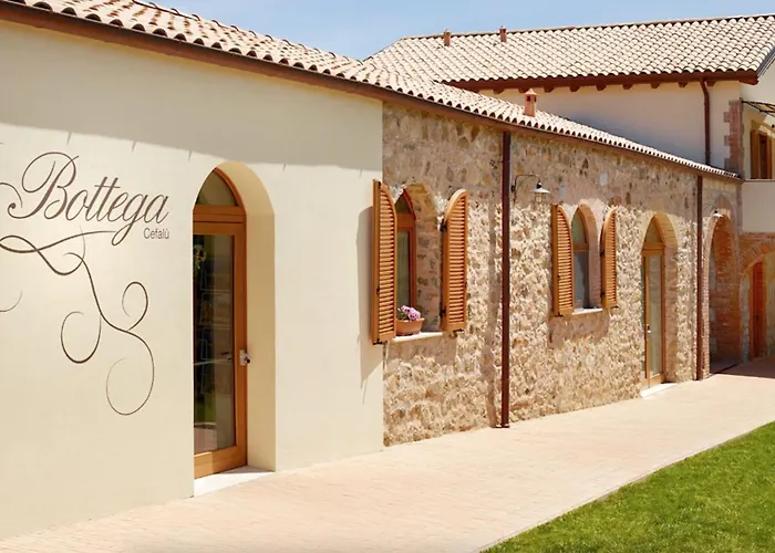 Cefalu Seaside Pool Villa