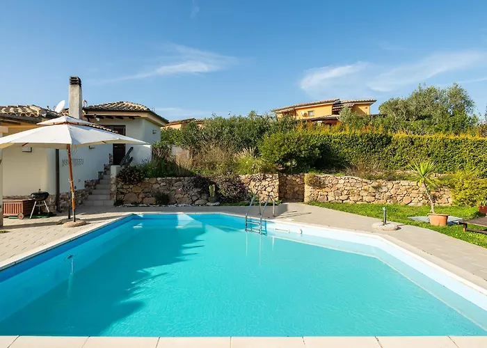 Ecolux Pool Villa, Easy Access Southsardiniaholidays