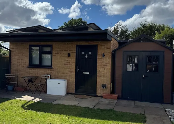 Cosy Garden Studio, Close To Central And Wembley