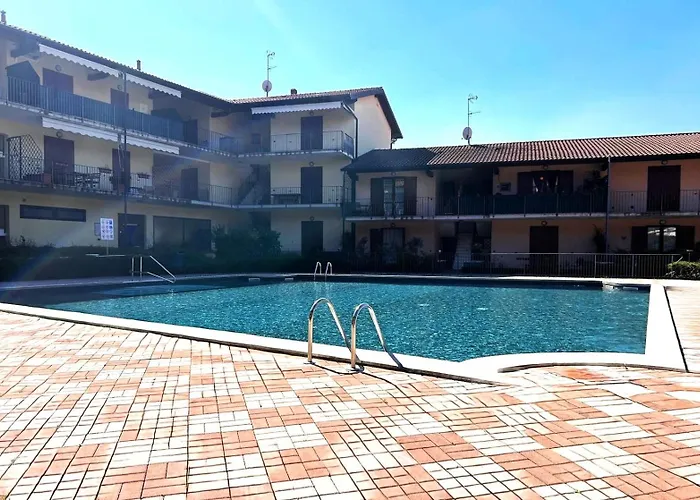 Casa Chiaretto Piscina E Relax Nel Cuore Di Moniga