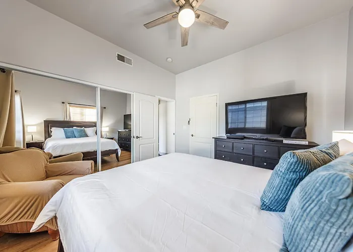 Welcoming & Spacious 2-Bedroom Guest Suite In Torrance 20 Minutes From Lax