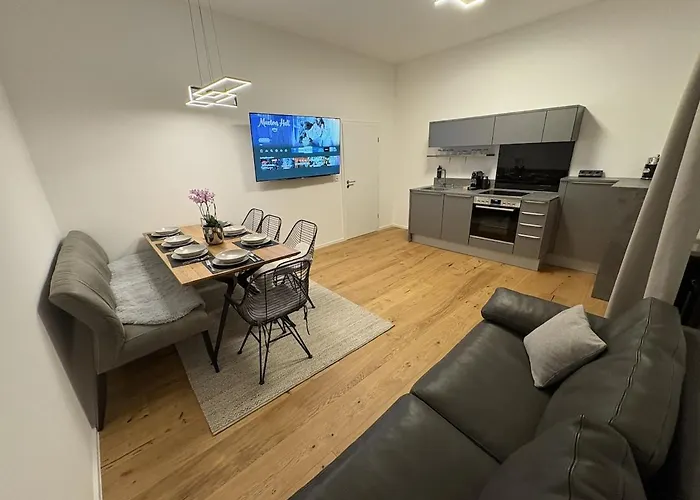 Grosse City Wohnung Rosenheim 4 Zimmer, 7 Betten