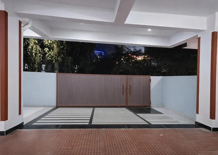 Comfort Home Luxury 3Bhk Near Airport