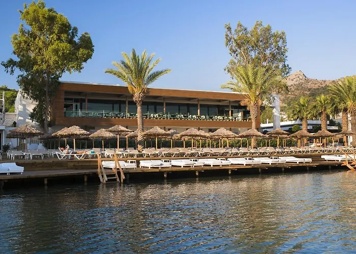 Voyage Tuerkbuekue Hotel