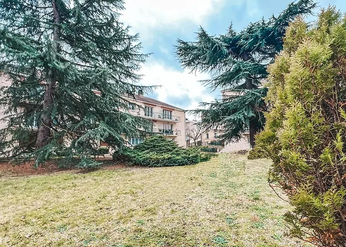 Cosy 60M Forest Home In Maisons-Laffitte, 20Mins To Paris, Ideal For Family Of 4