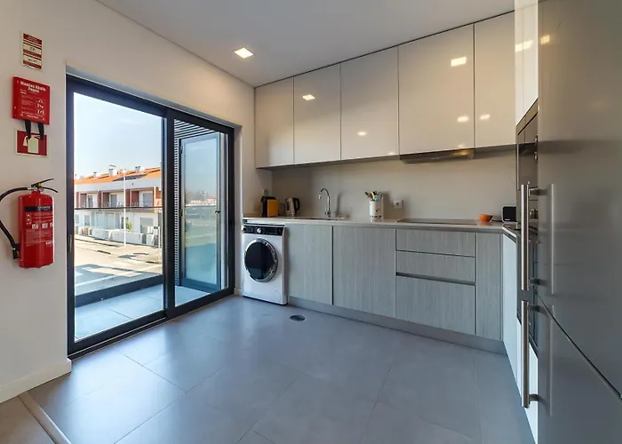 Modern & Quiet 2Br 2 Baths 4 Balconies & Lift