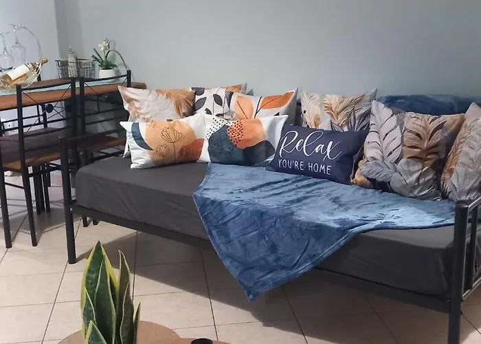 Cozy & Spacious Apartment Walk To Vathy Center