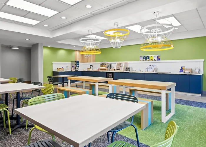 Spark By Hilton Macon North