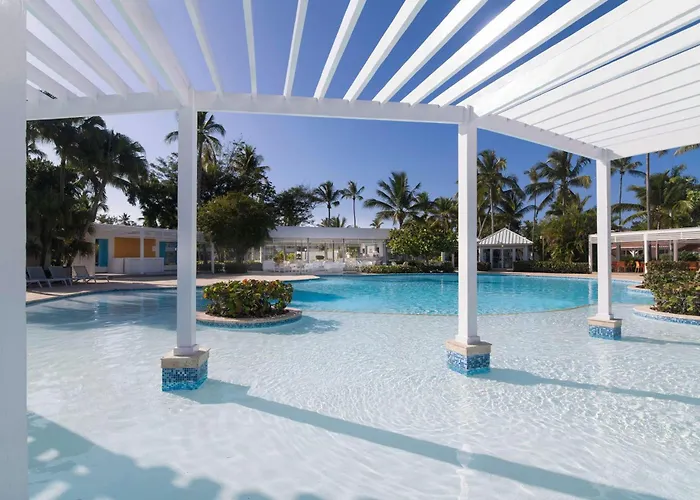 Wyndham Alltra Samana All Inclusive Resort