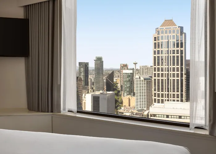 Crowne Plaza Seattle - No Resort Fee - Newly Renovated Ihg Hotel