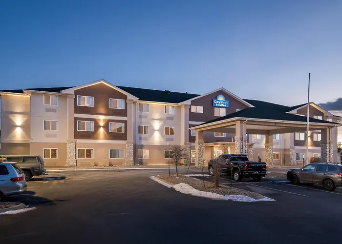 Days Inn & Suites By Wyndham Castle Rock