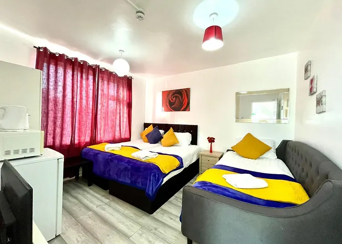 Studio Apartment, Private Bathroom And Parking