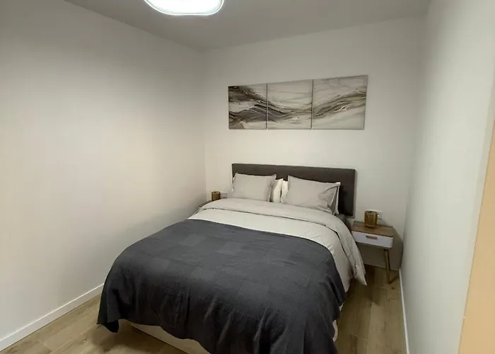 Independent Apartment At Villa Noelia Benalmadena With Private Pool, Garden & Parking