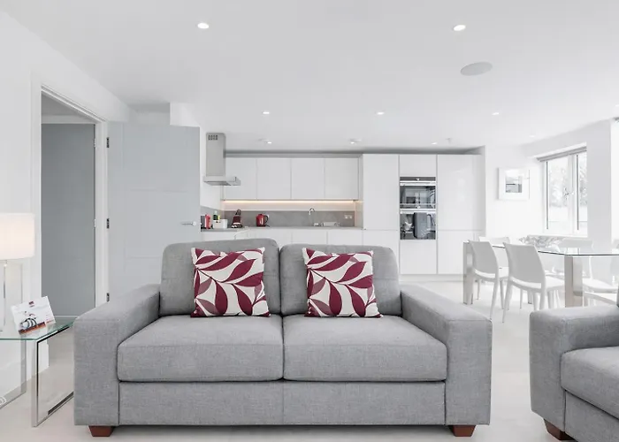 Roomspace Serviced Apartments- Walpole Court