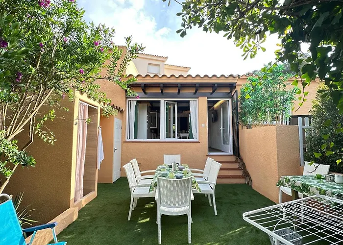 Casa Con Jardin A 35 Metros De La Playa. Br.