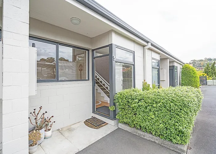 Eastern Shore Escape - Panoramic Modern Comforts