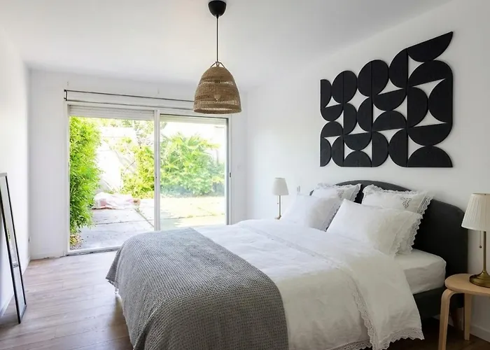 Maison Plain Pied Hyper Centre Avec Veranda 5 Min A Pied Plage Royan 3 Chambres