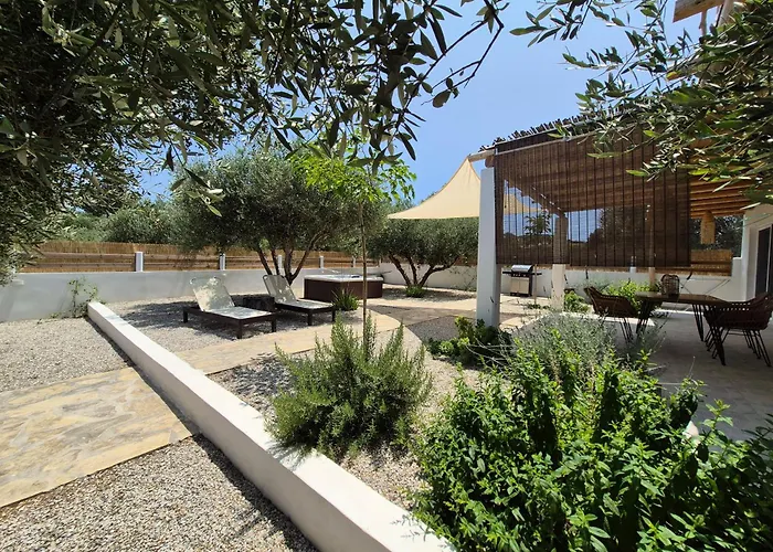 Villa Iasmos