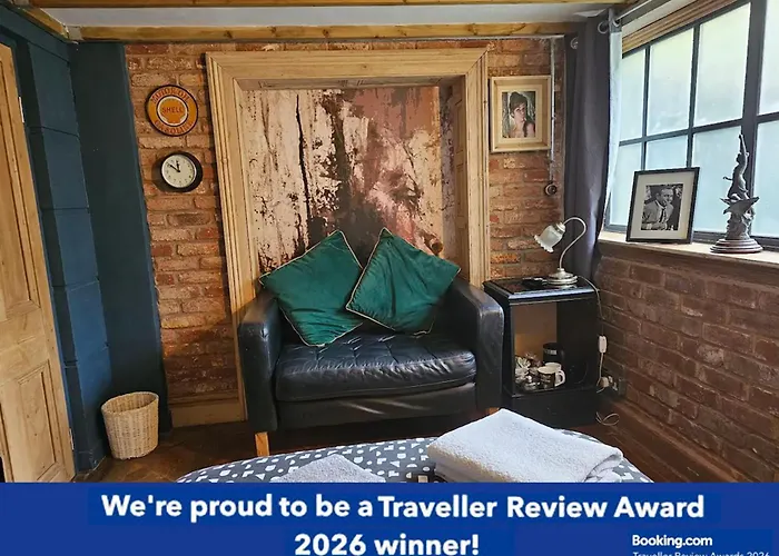 City Centre Stylish Hideaway
