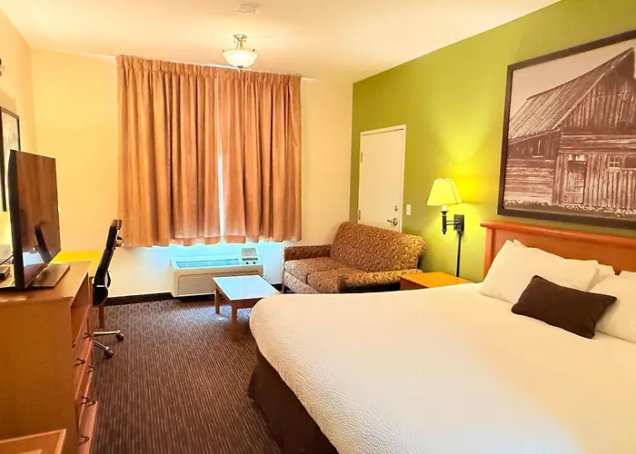 Super 8 By Wyndham Wheatland Wyoming Hotel