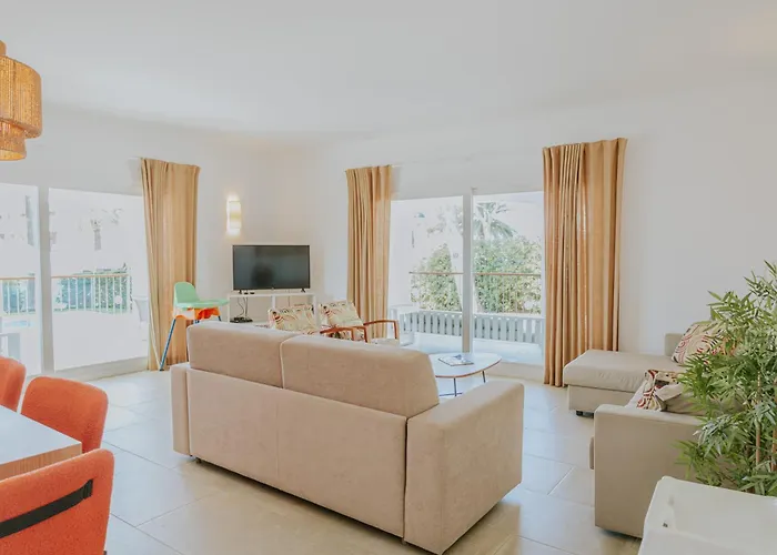 Villa Santo Tomas - Gabriela