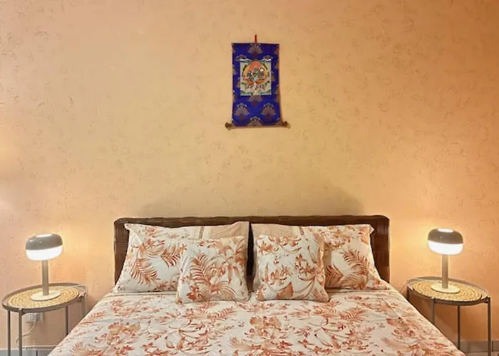 Villa Surya, Scoprendo L'Oriente