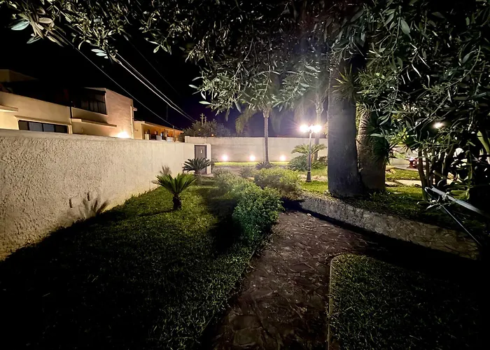 Villa Luxe Heated Hydromassage Mini-Pool Wi-Fi P-Privato Ac Garden Patio Bbq Near The Sea