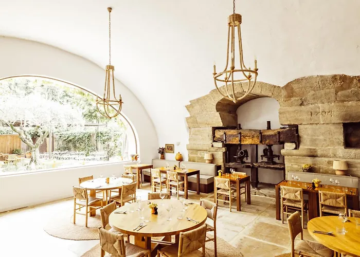 Le Moulin, Lourmarin, A Beaumier Hotel