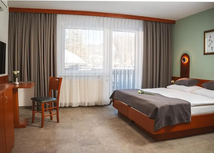 Hotel Tripic, Restaurant And Pizzeria