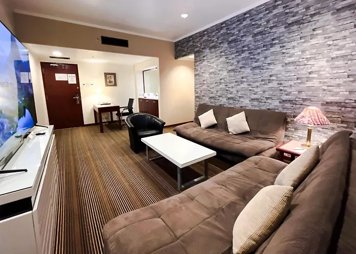 Howard Johnson By Wyndham Kota Kinabalu City Centre, Formerly Hotel Shangri-La Kota Kinabalu