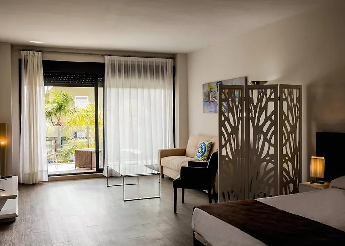 Bluesea Dimona Suites
