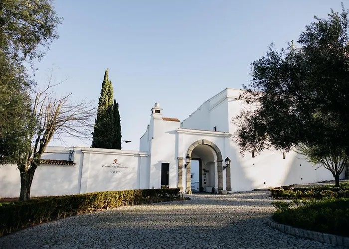 Convento Do Espinheiro, Historic Hotel & Spa